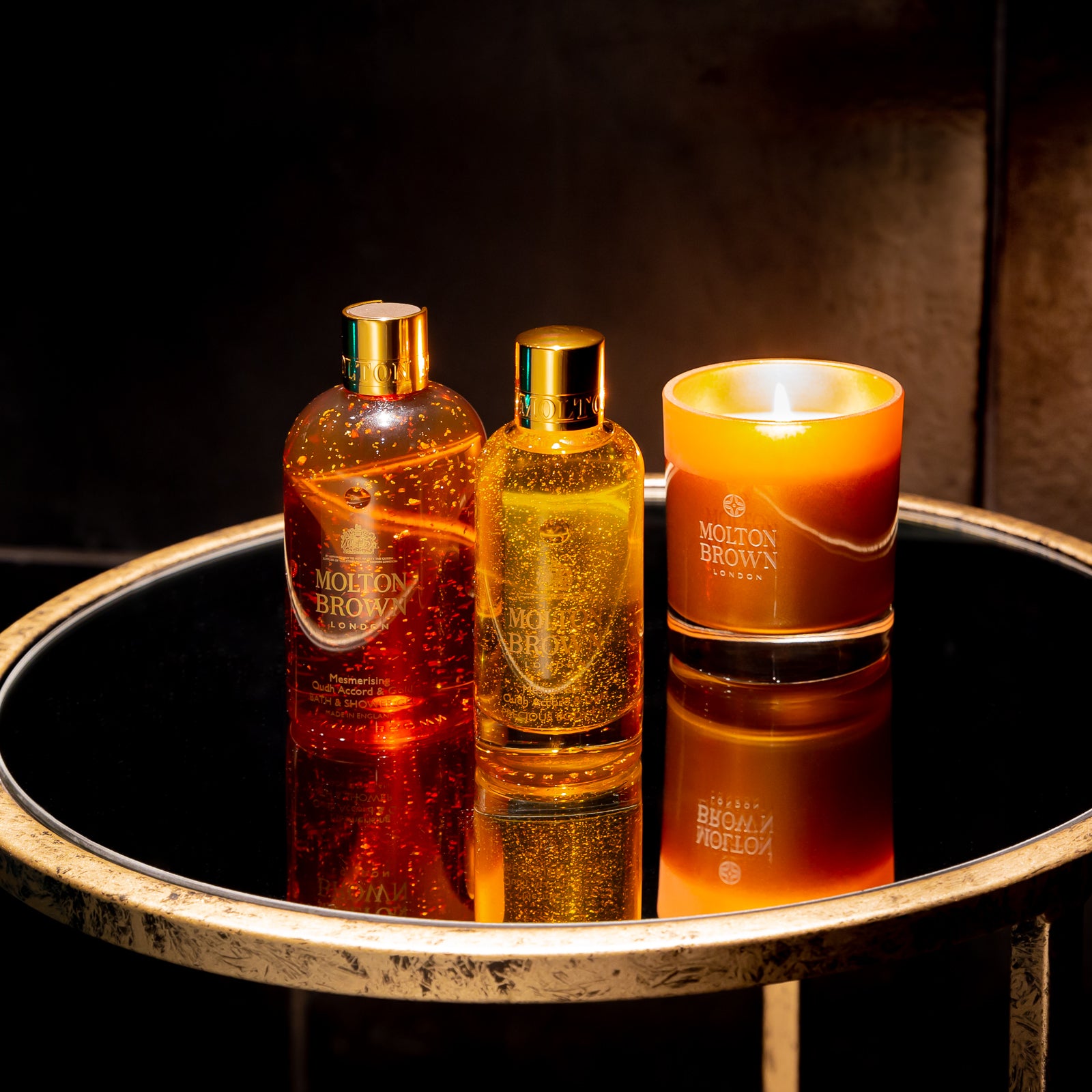 Molton Brown Mesmerising Oudh Accord & Gold Bath & Shower Gel 300ml