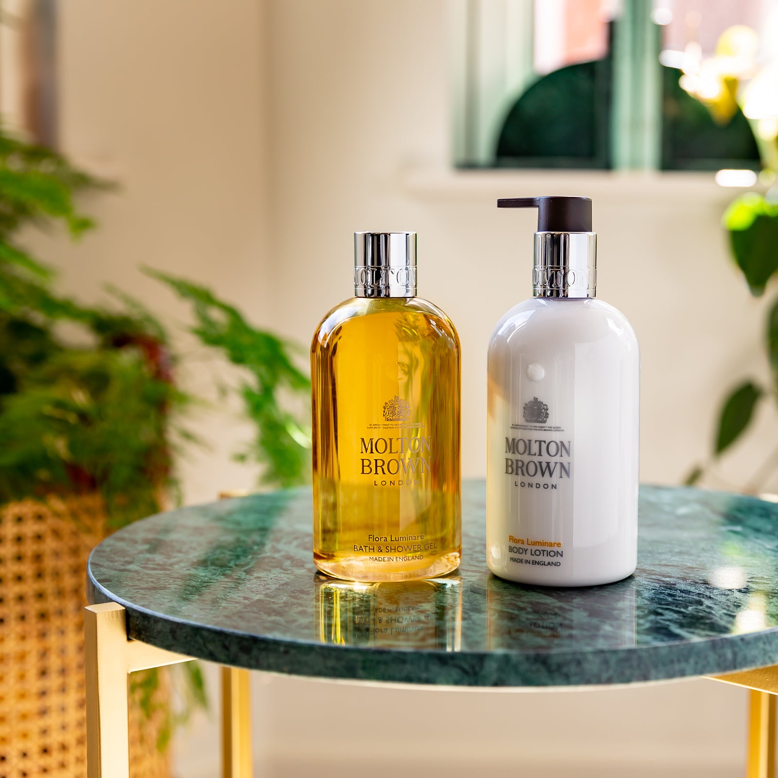 Molton Brown Flora Luminare Bath & Shower Gel 300ml