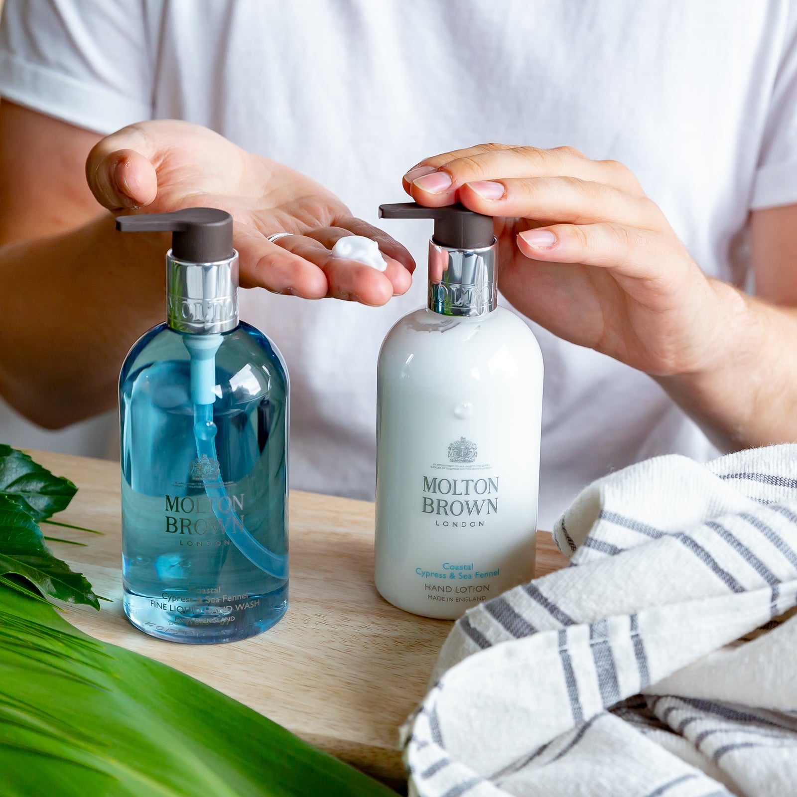 Molton Brown Coastal Cypress & Sea Fennel Fine Liquid Hand Wash 300ml