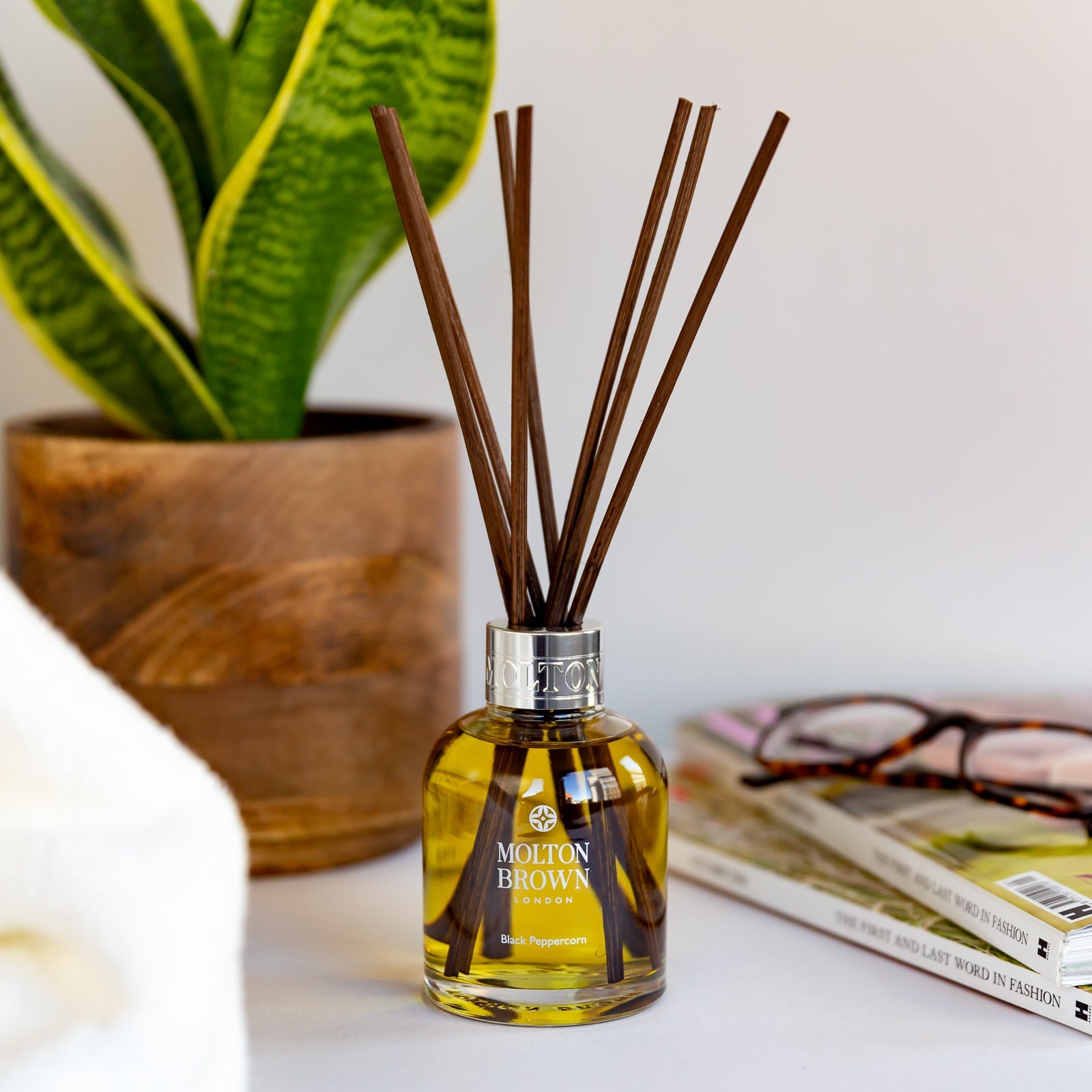 Molton Brown Black Peppercorn Aroma Reeds 150ml